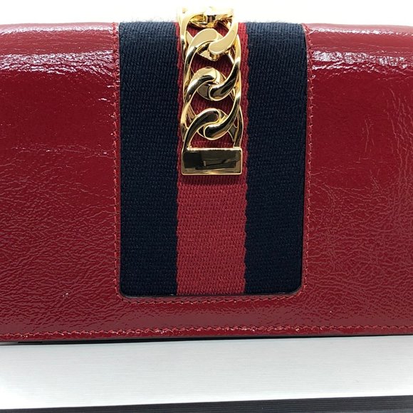 GUCCI Embroidered Super Mini Sylvie, Red - Picture 3 of 7